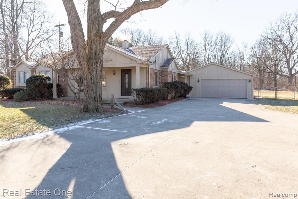 34435 West 9 Mile Road Farmington Hills, MI 48335 - Photo 2 of 32