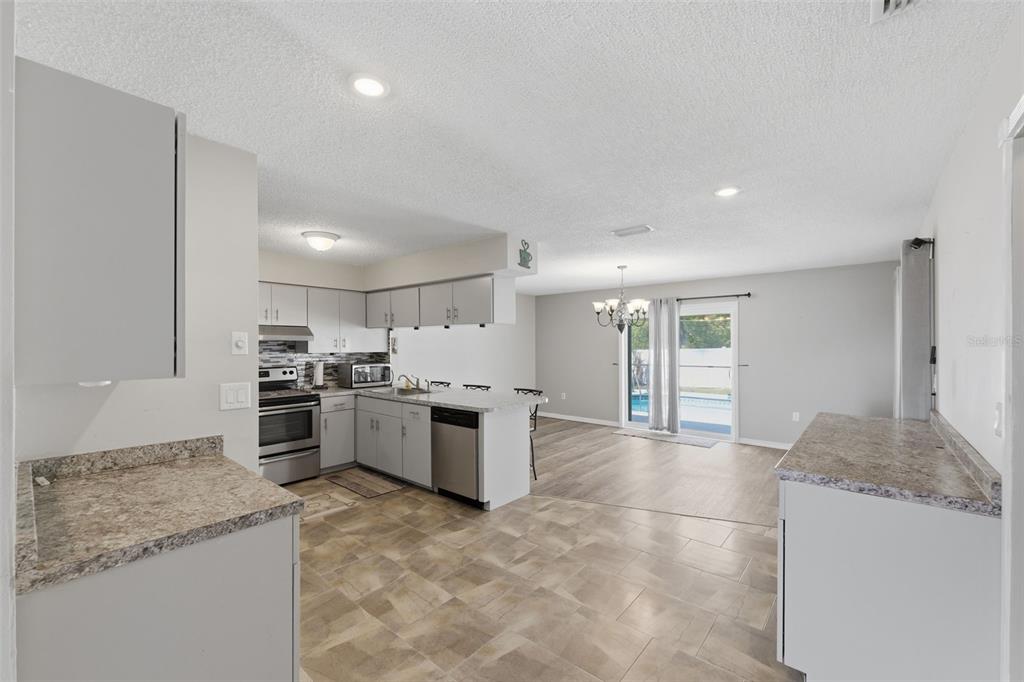 12265 Shafton Road Spring Hill, FL 34608 - Photo 8 of 58