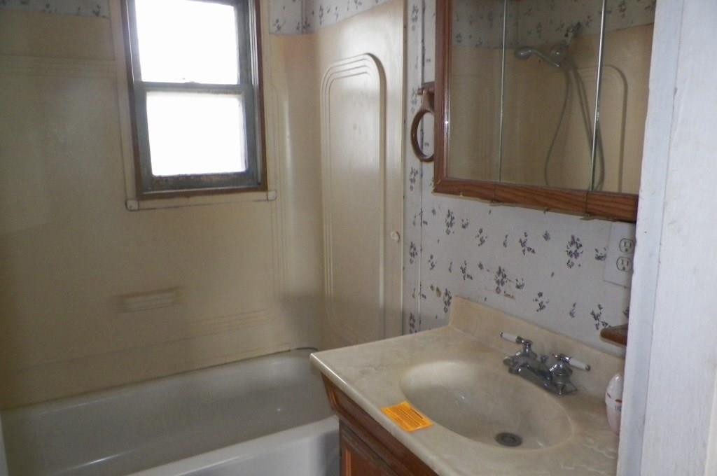 402 North Portland Street Ridgeville, IN 47380 - Photo 10 of 22 Gallery Image 10