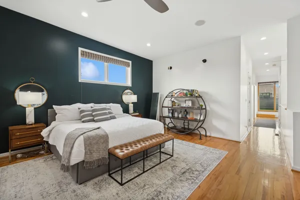 $5,000 | 885 North Hermitage Avenue, Unit C, Chicago, IL 60622