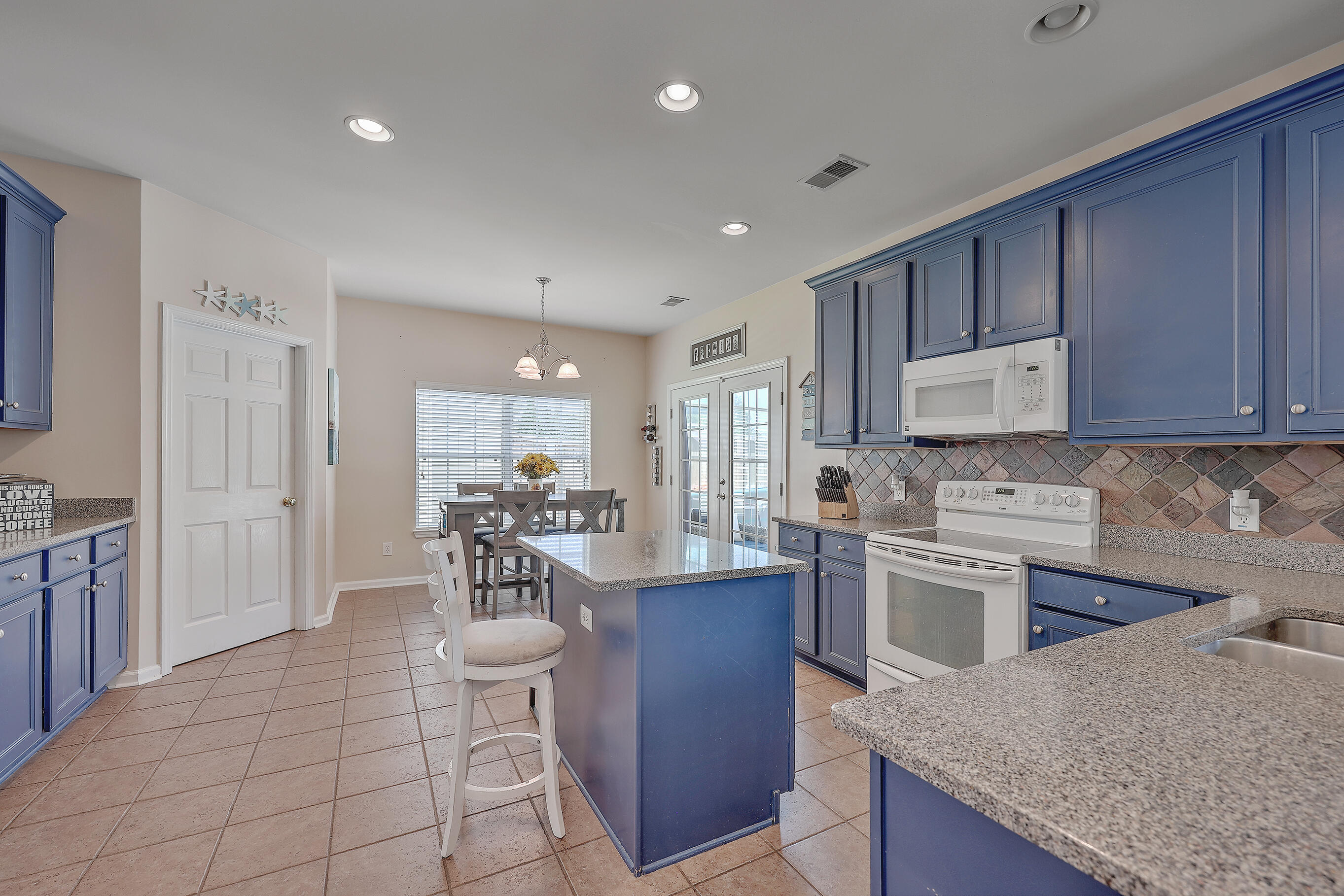 102 Gathering Island Road Summerville, SC 29485 - Photo 16 of 60 ZYN_3591_2_3_4_5_6_7