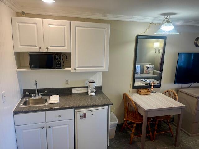 733 Post Road, Unit 210 Wells, ME 04090 - Photo 6 of 11 7