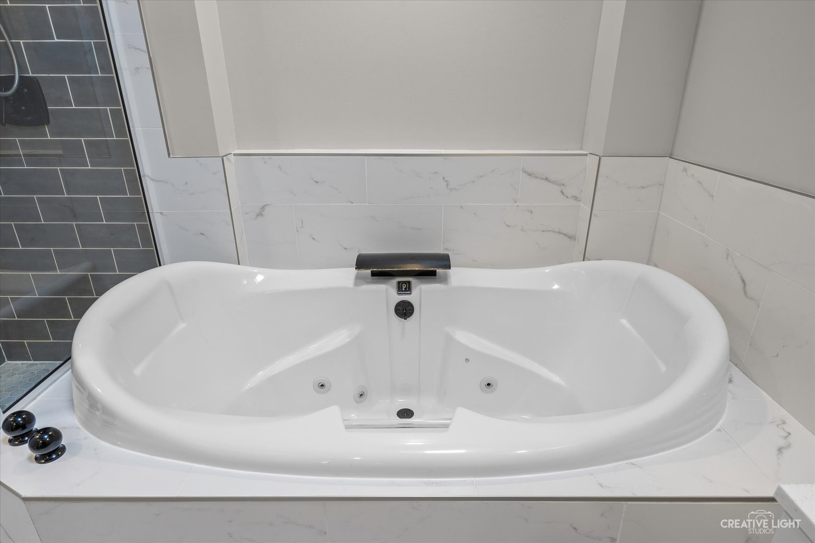 217 Washburn Street Elgin, IL 60123 - Photo 13 of 17