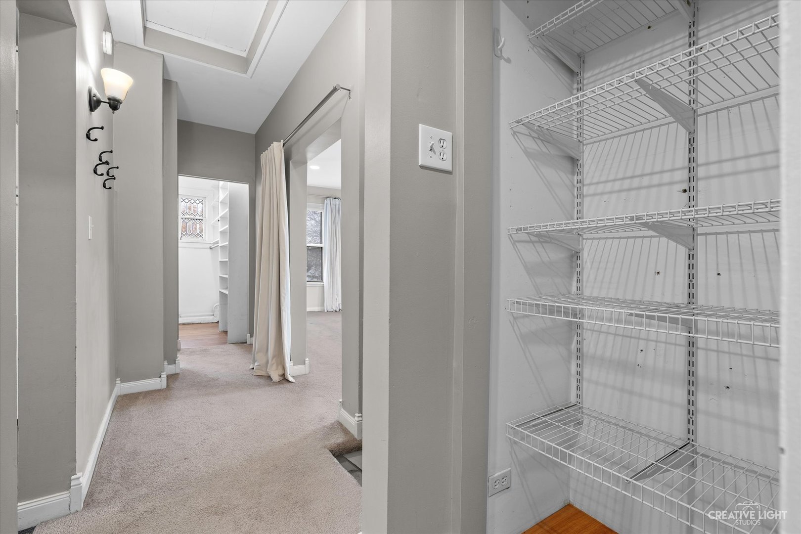 217 Washburn Street Elgin, IL 60123 - Photo 8 of 17