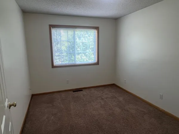 $298,000 | 20514 Erin Court, Unit 15, Farmington, MN 55024