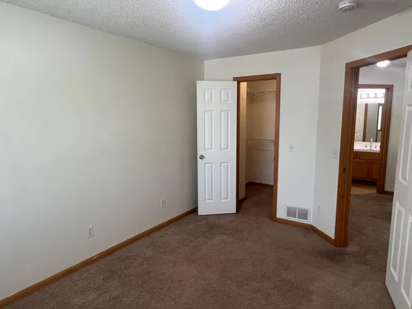 $298,000 | 20514 Erin Court, Unit 15, Farmington, MN 55024