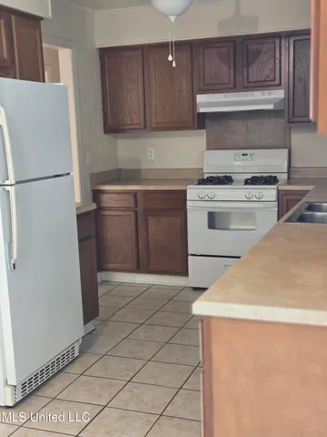 $1,550 | 6505 Columbus Circle, Ocean Springs, MS 39564