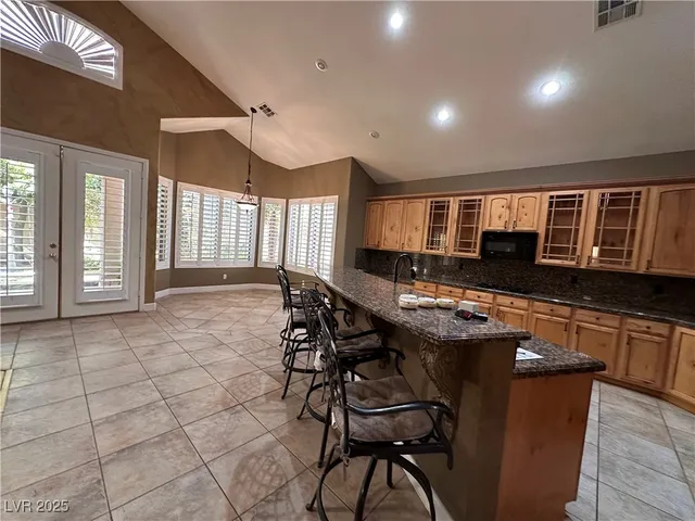 $2,800 | 721 White Falcon Street, Las Vegas, NV 89144