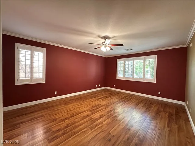 $2,800 | 721 White Falcon Street, Las Vegas, NV 89144