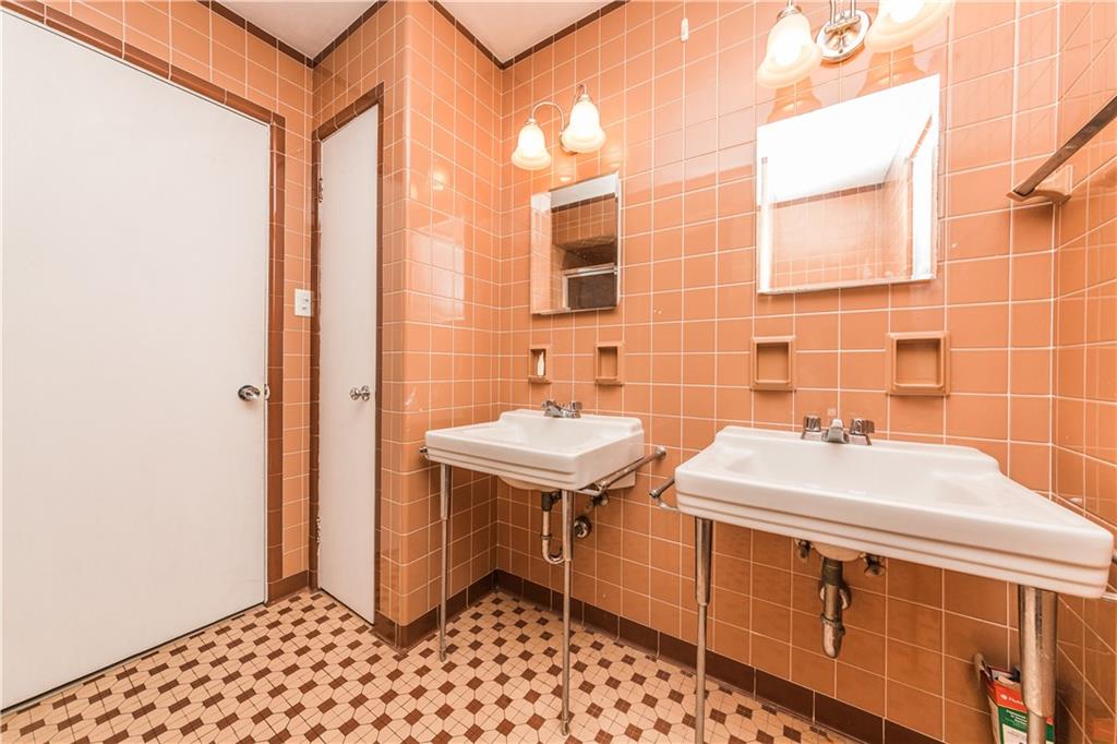 1225 Freeport Road Natrona Heights, PA 15065 - Photo 11 of 20 Gallery Image 11