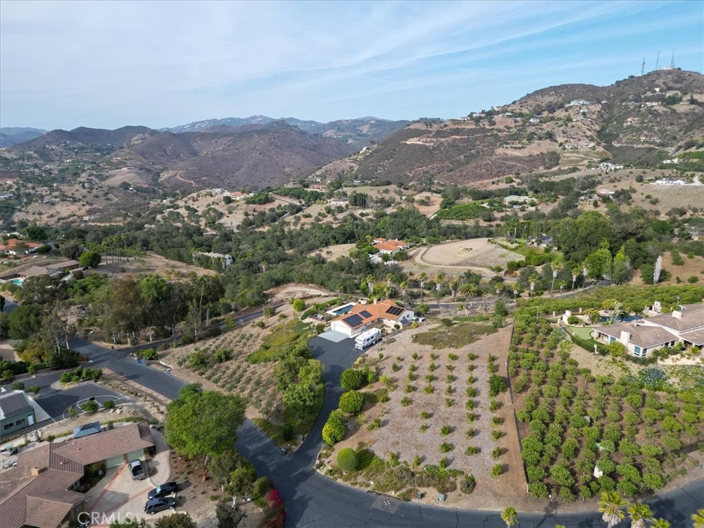 1509 Macadamia Drive Fallbrook, CA 92028 - Photo 37 of 50