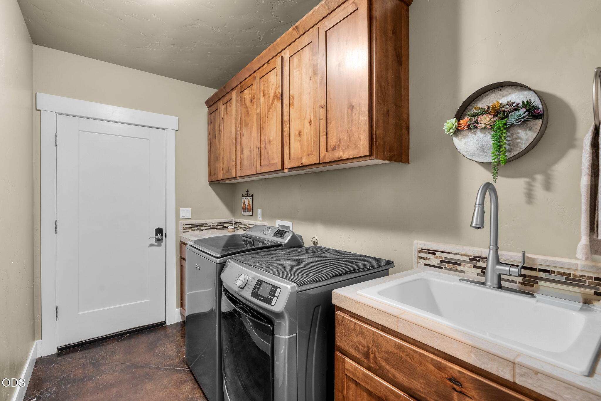 2850 Southwest 33rd Street Redmond, OR 97756 - Photo 25 of 33