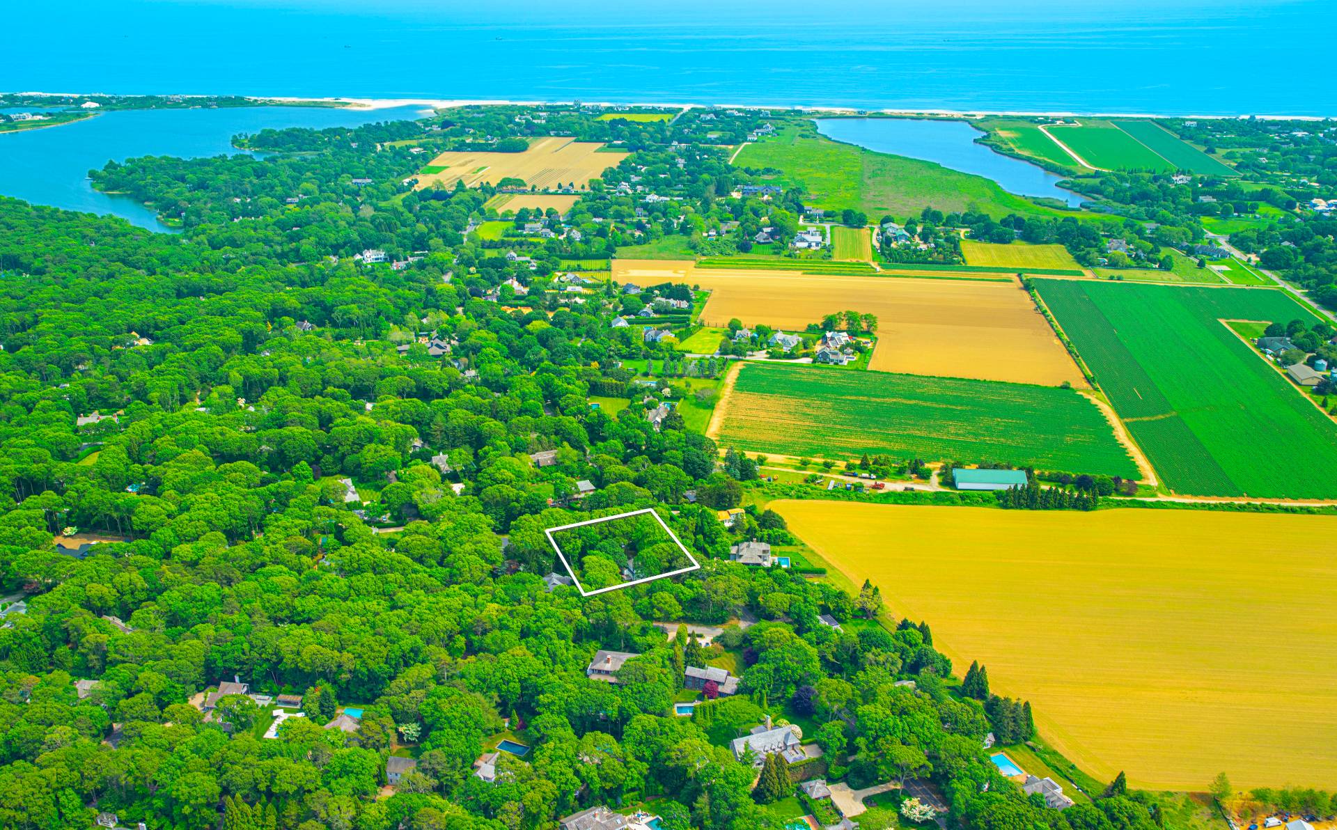 a view of a outdoor space