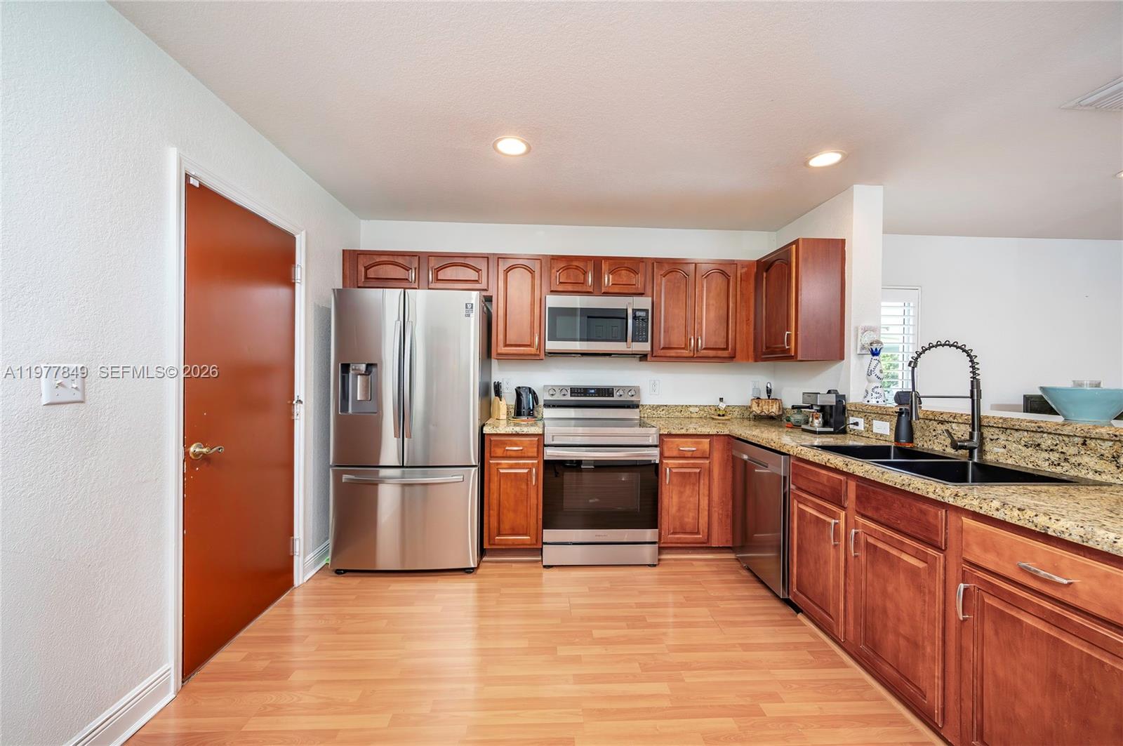 13391 Southwest 42nd Street Miramar, FL 33027 - Photo 9 of 31