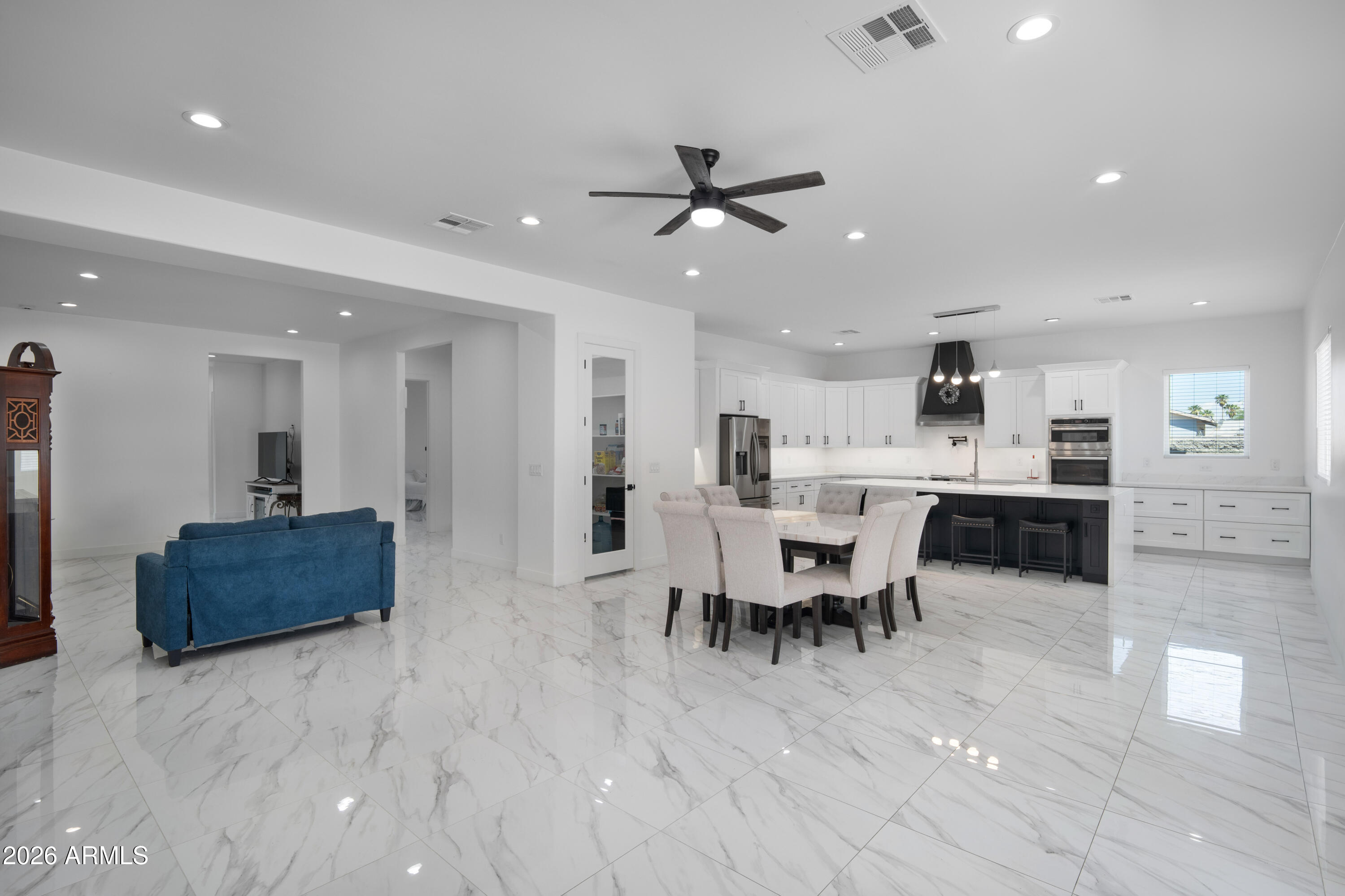 425 South Hidalgo Road Chandler, AZ 85225 - Photo 14 of 48 5