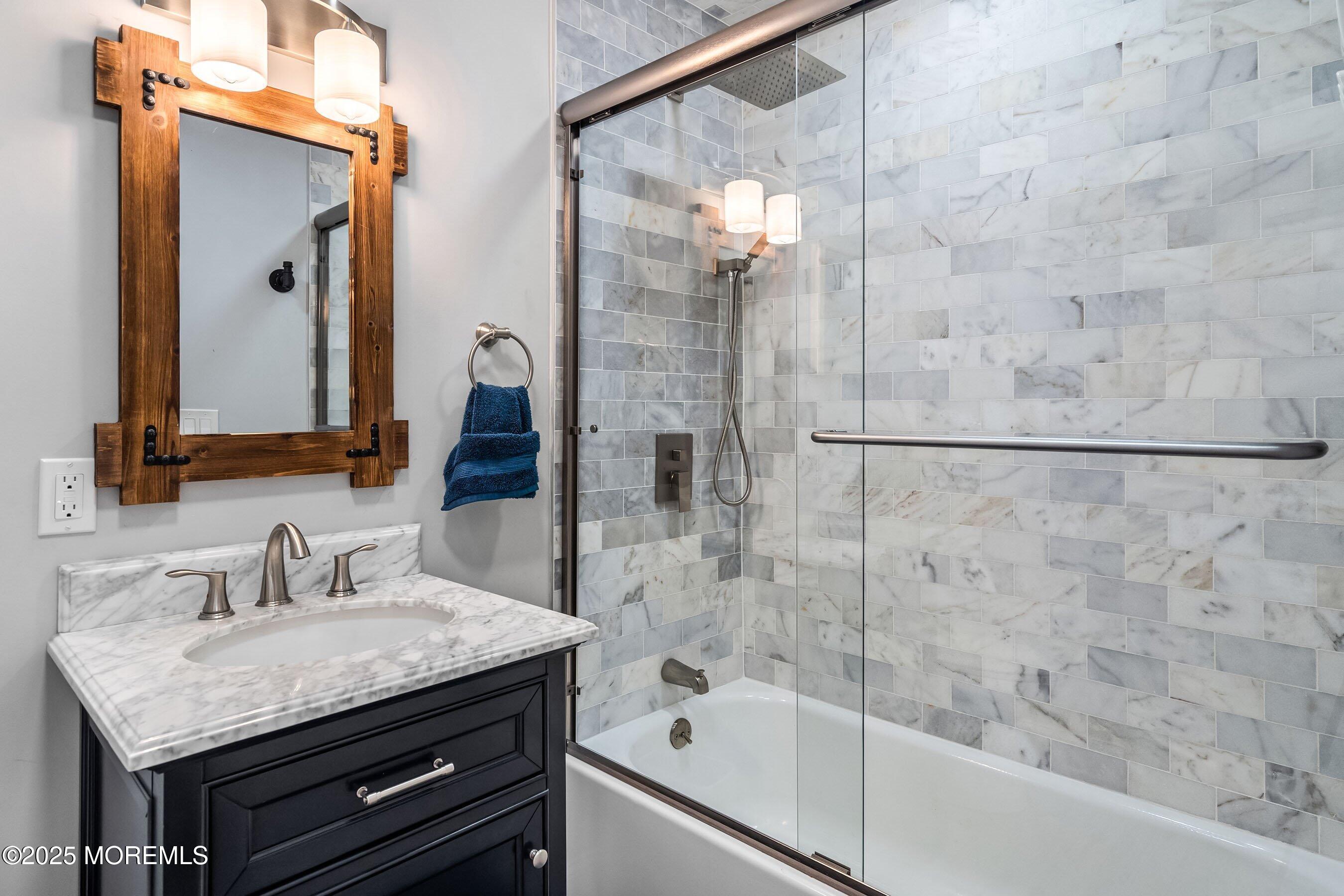 1850 Shore Boulevard Point Pleasant, NJ 08742 - Photo 14 of 28 13-Int9 Lav2