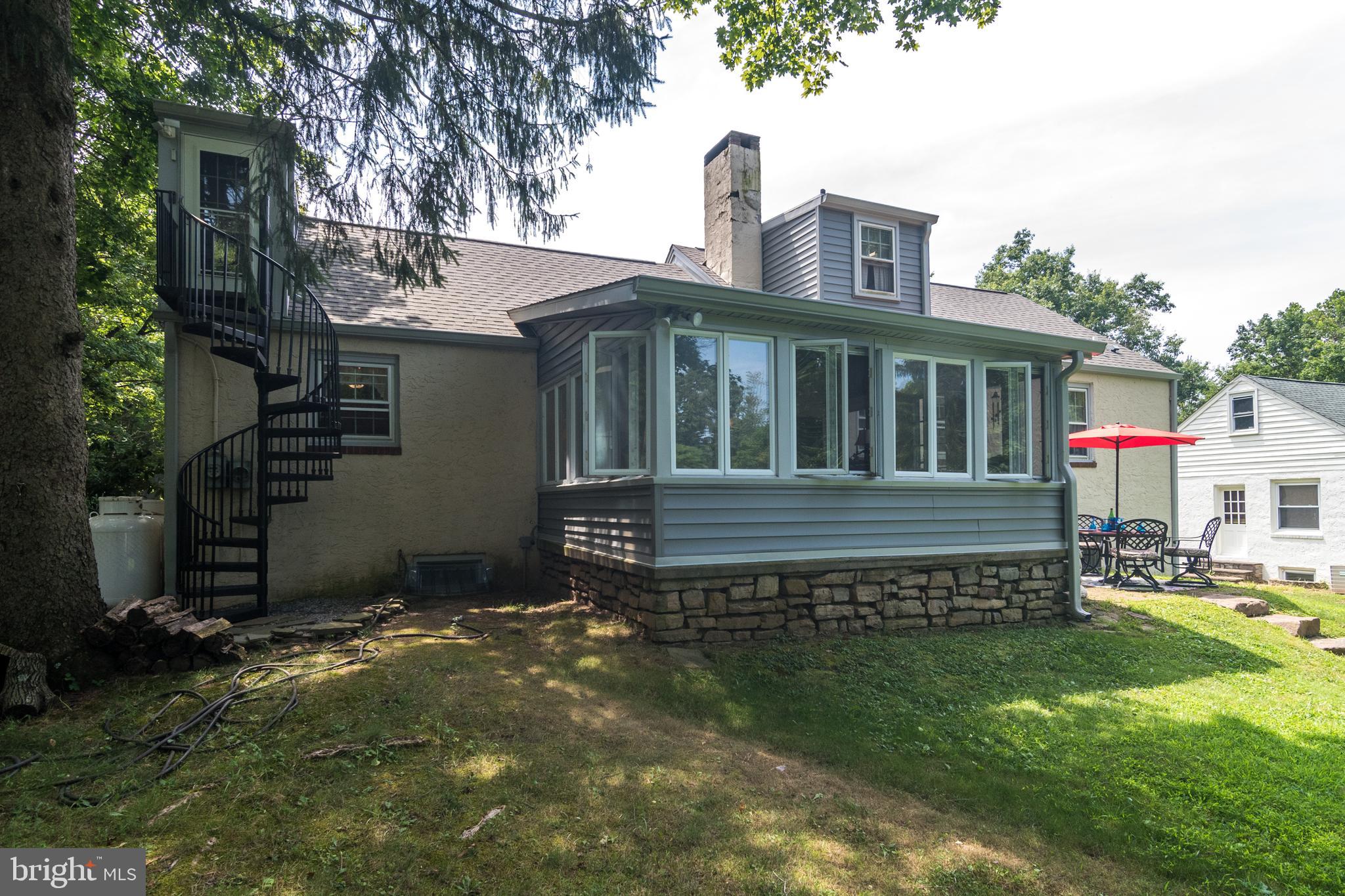 2618 North Sugan Road New Hope, PA 18938 - Photo 24 of 38 Exterior Rear