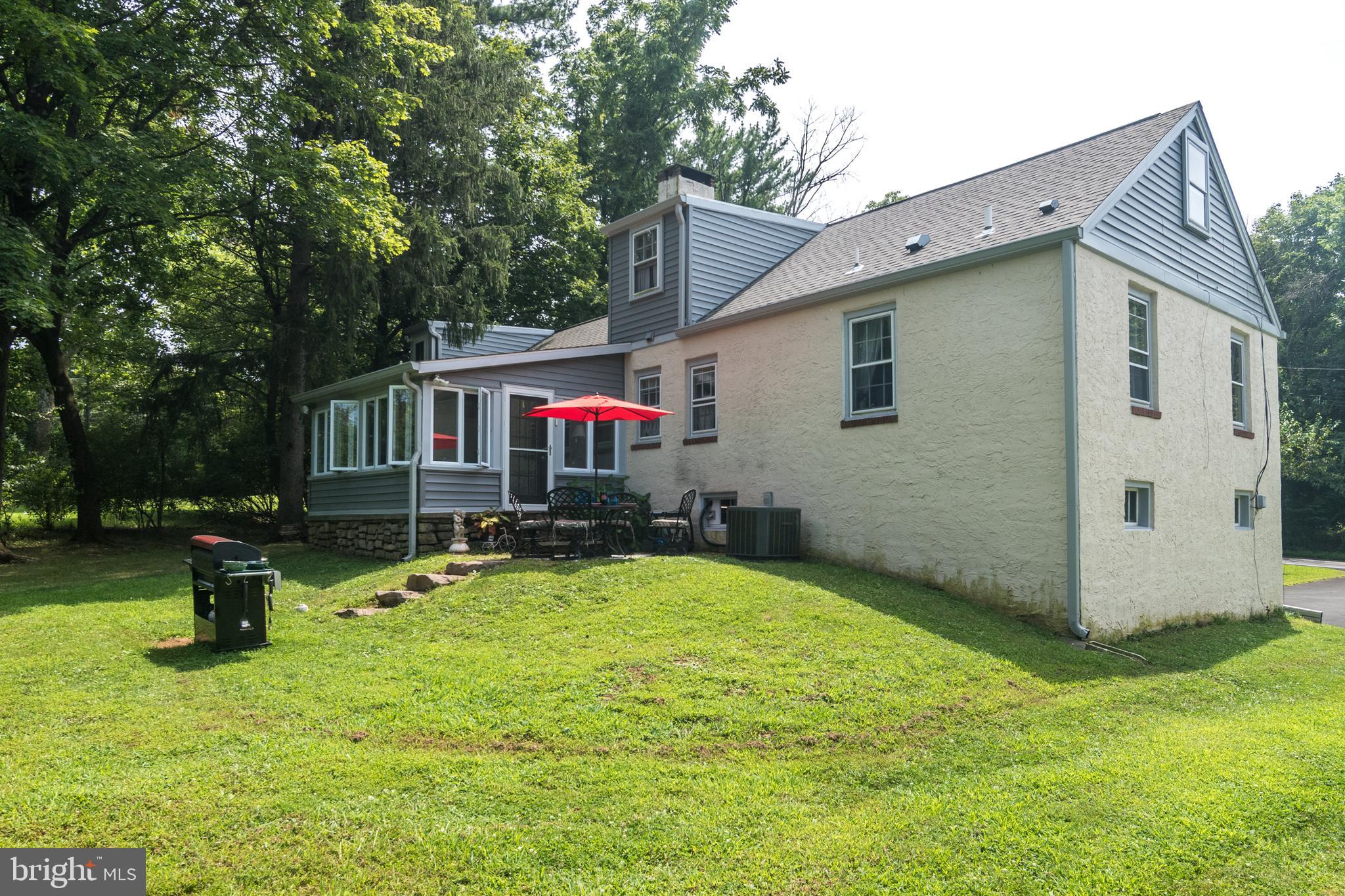 2618 North Sugan Road New Hope, PA 18938 - Photo 25 of 38 Exterior Rear