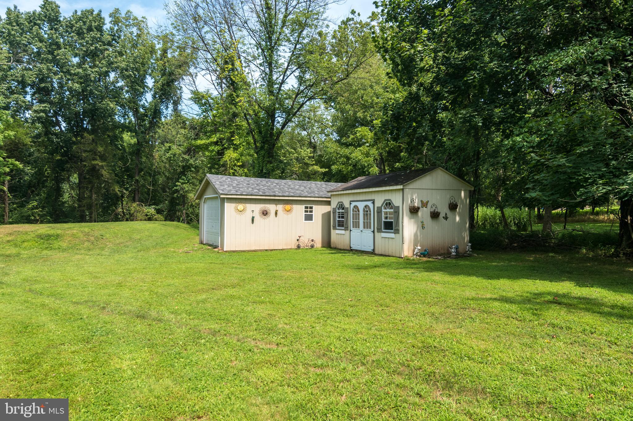 2618 North Sugan Road New Hope, PA 18938 - Photo 27 of 38 Shed