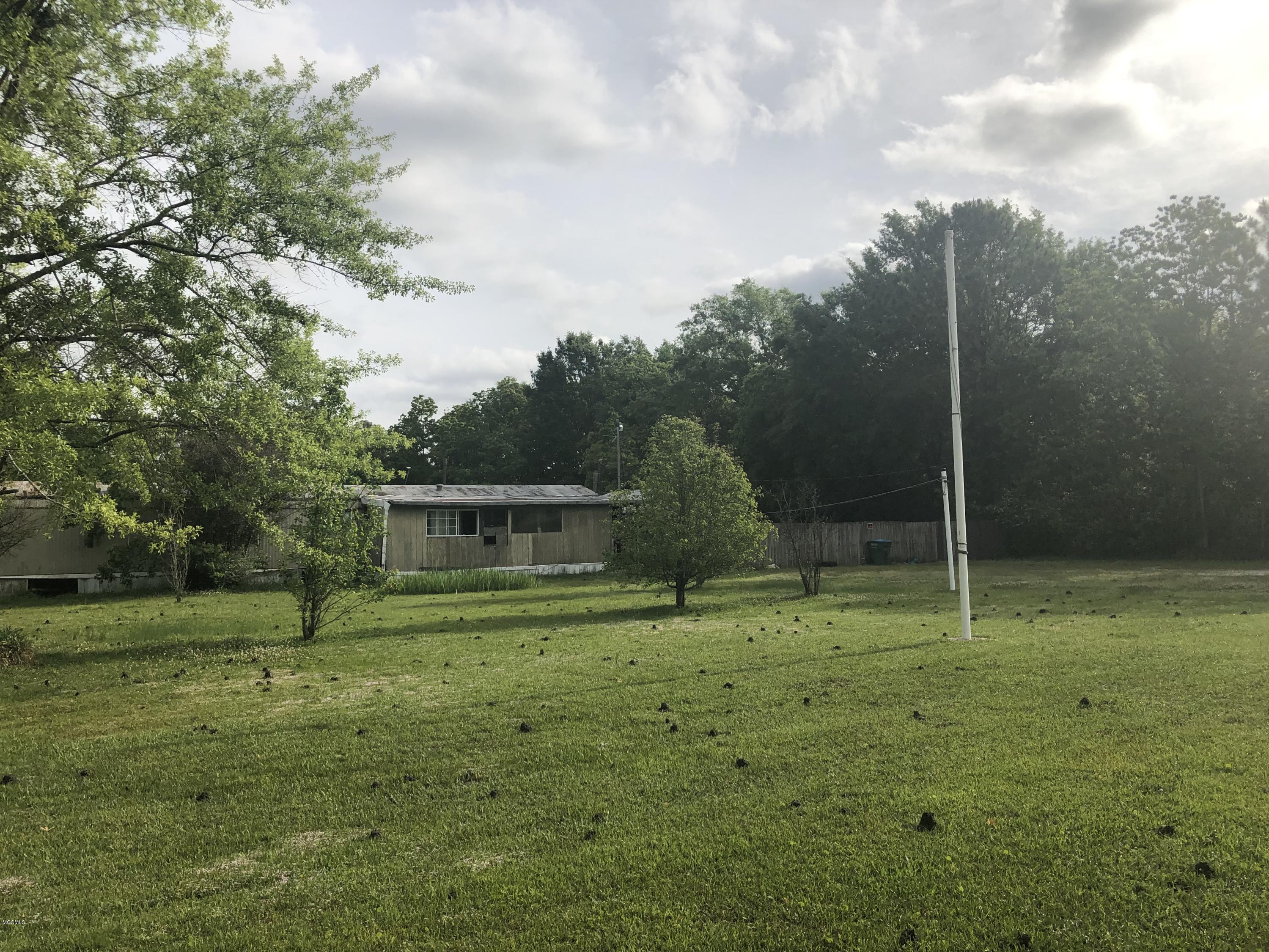 1612 Laurelglen Road Gautier, MS 39553 - Photo 13 of 16 IMG_0914