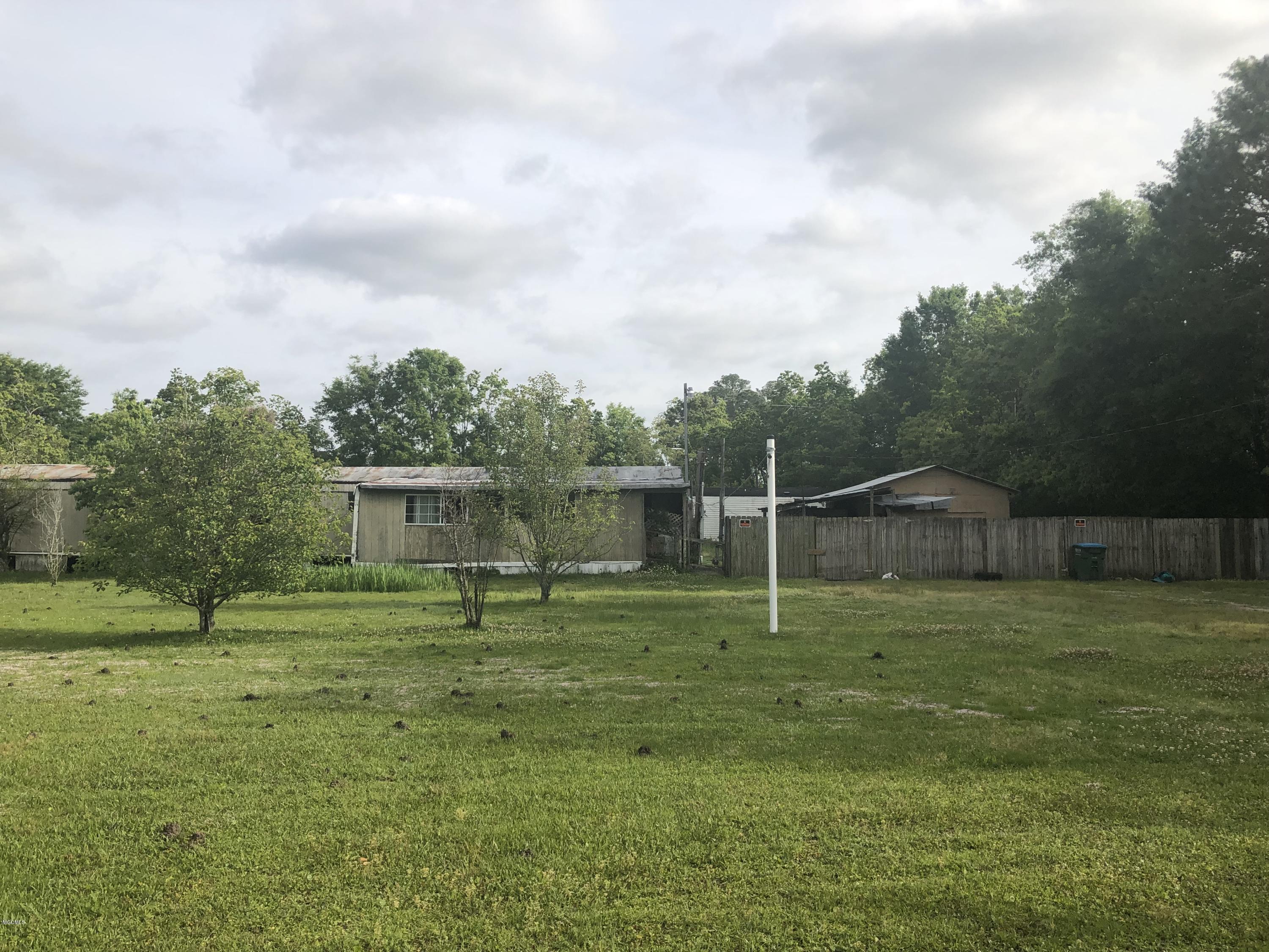 1612 Laurelglen Road Gautier, MS 39553 - Photo 14 of 16 IMG_0913