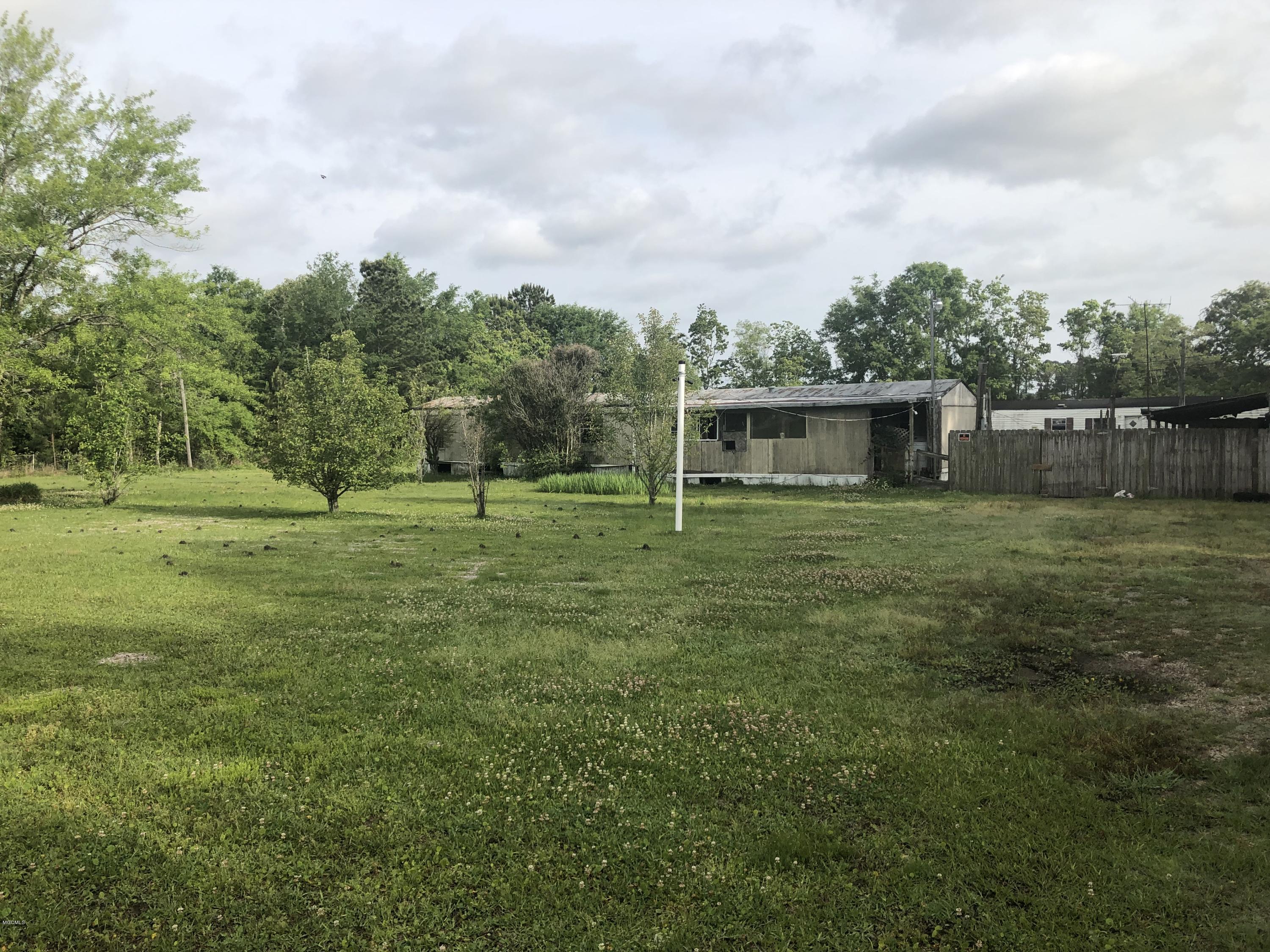 1612 Laurelglen Road Gautier, MS 39553 - Photo 15 of 16 IMG_0912
