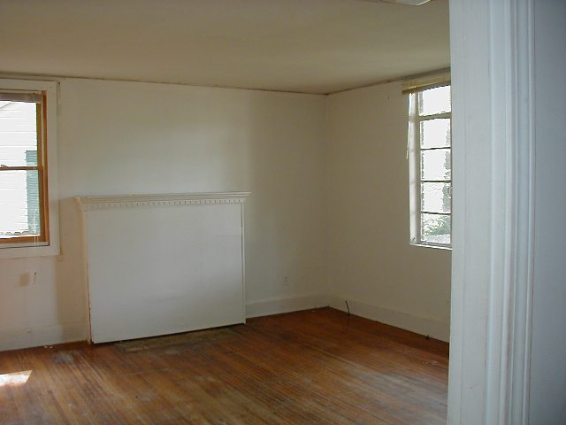 18 Collinson Road Greenville, SC 29605 - Photo 8 of 11 Gallery Image 8