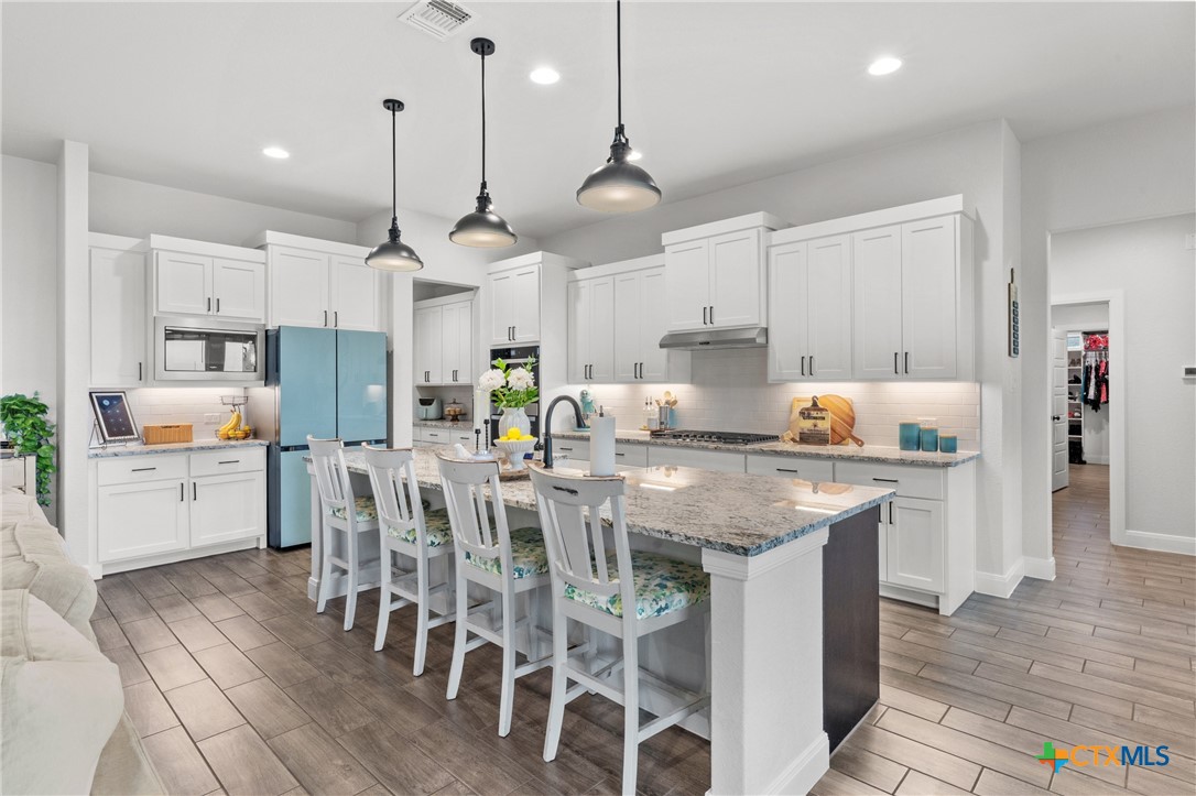 979 Inka Road Salado, TX 76571 - Photo 13 of 47 Kitchen