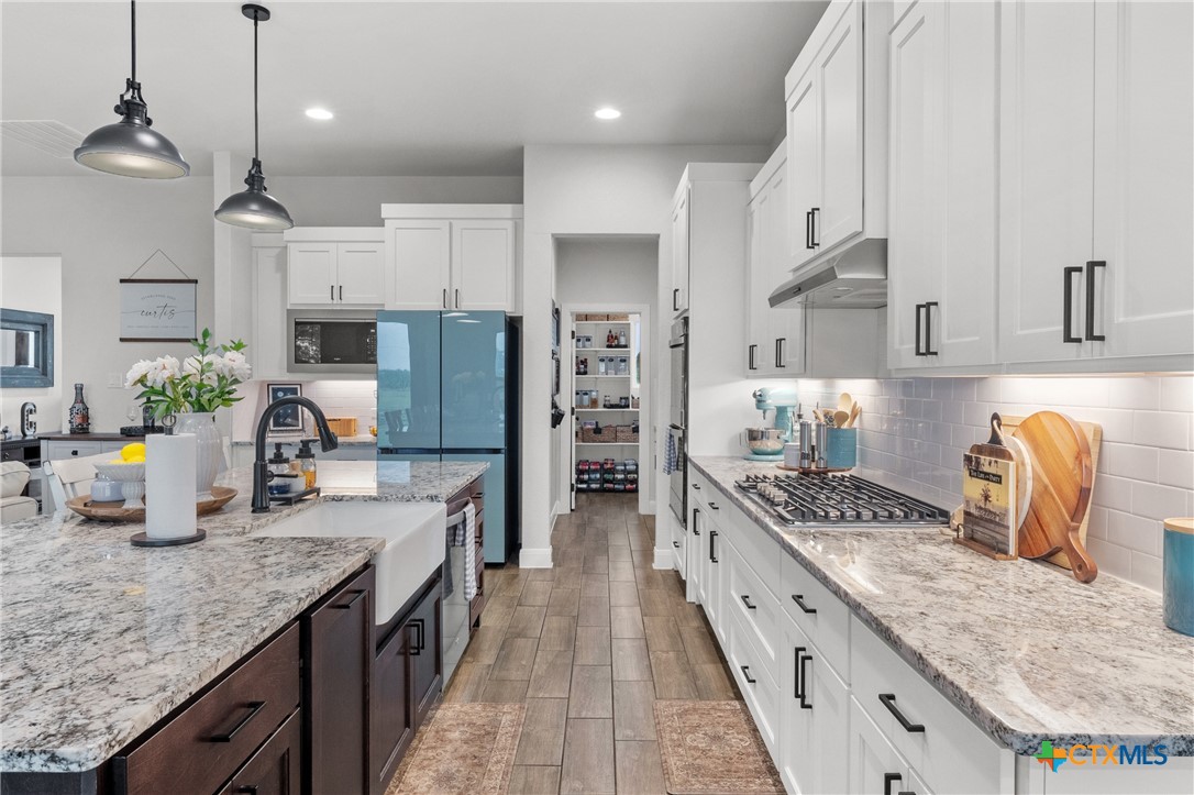 979 Inka Road Salado, TX 76571 - Photo 15 of 47 Kitchen to Butlers Pantry