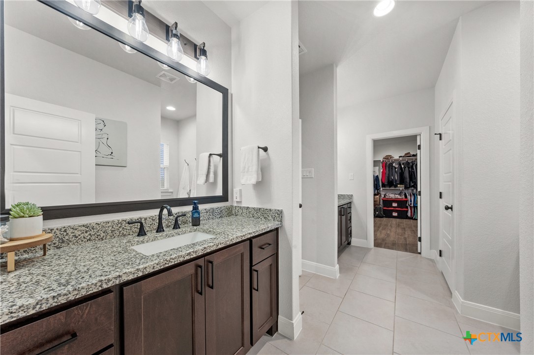 979 Inka Road Salado, TX 76571 - Photo 24 of 47 Primary Bathroom: Double Vanity