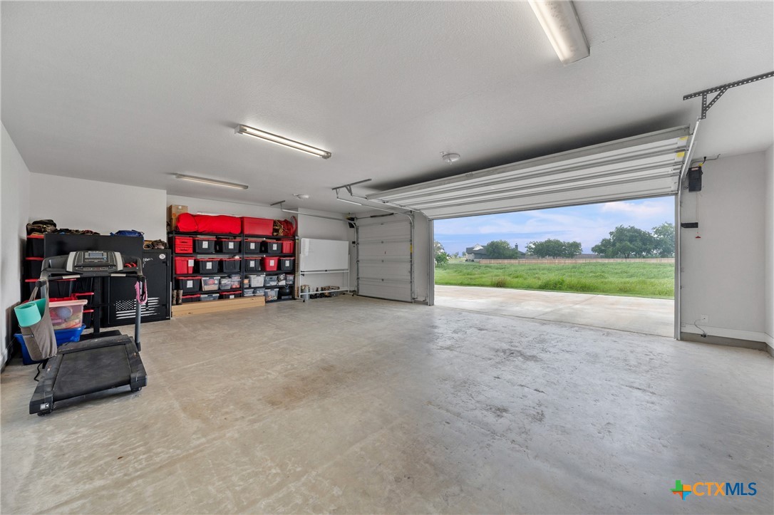 979 Inka Road Salado, TX 76571 - Photo 40 of 47 3 Car Garage