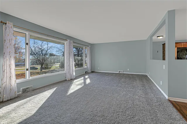 $530,000 | 7344 26th Street Northeast, Willmar, MN 56201