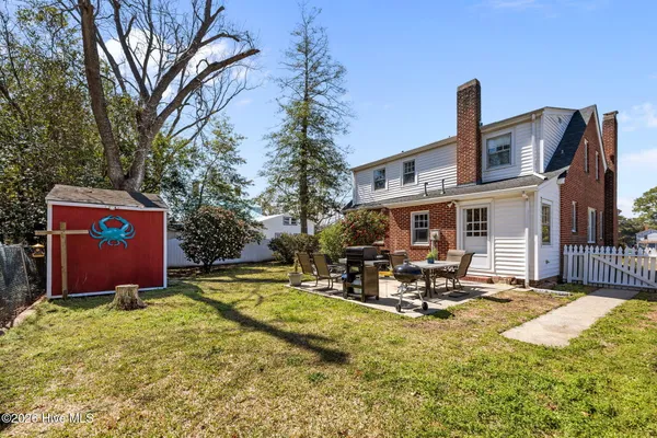 $430,000 | 115 North Academy Street, Washington, NC 27889