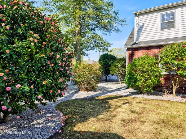 $430,000 | 115 North Academy Street, Washington, NC 27889