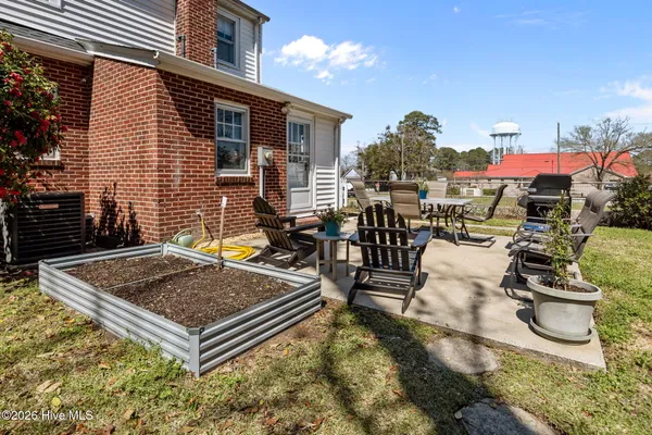 $430,000 | 115 North Academy Street, Washington, NC 27889
