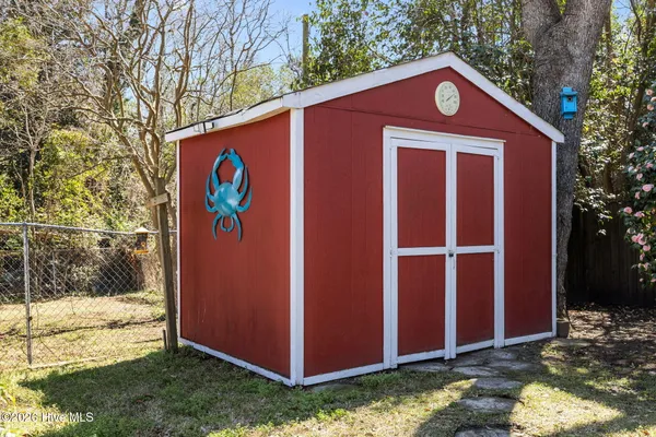 $430,000 | 115 North Academy Street, Washington, NC 27889