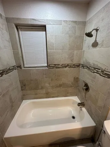 $1,650 | 2322 Meadow Lane, Mesquite, TX 75150