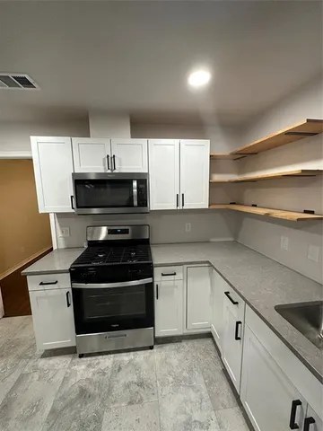 $1,650 | 2322 Meadow Lane, Mesquite, TX 75150