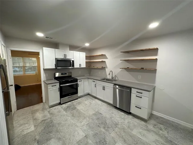 $1,650 | 2322 Meadow Lane, Mesquite, TX 75150