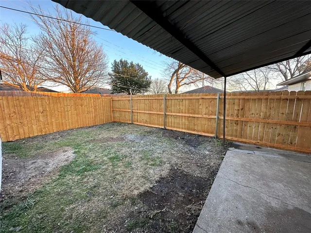 $1,650 | 2322 Meadow Lane, Mesquite, TX 75150