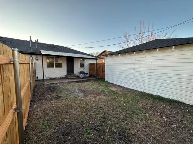 $1,650 | 2322 Meadow Lane, Mesquite, TX 75150