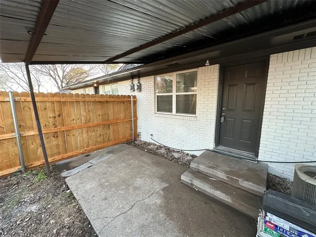 $1,650 | 2322 Meadow Lane, Mesquite, TX 75150