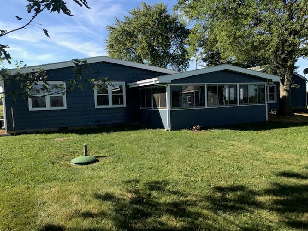4068 East Blue Ridge Road Shelbyville, IN 46176 - Photo 2 of 14
