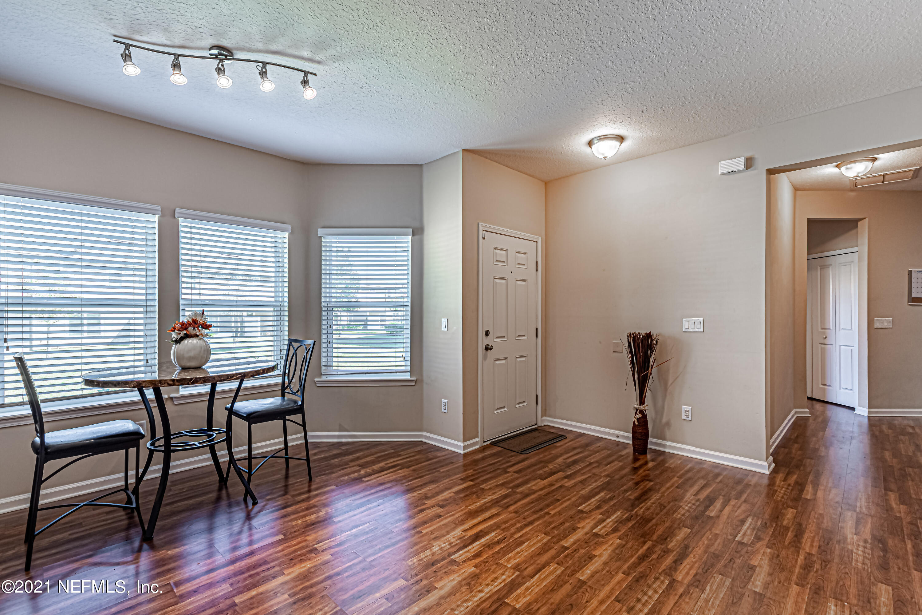 3071 Chestnut Ridge Way Orange Park, FL 32065 - Photo 11 of 51 12-Dining