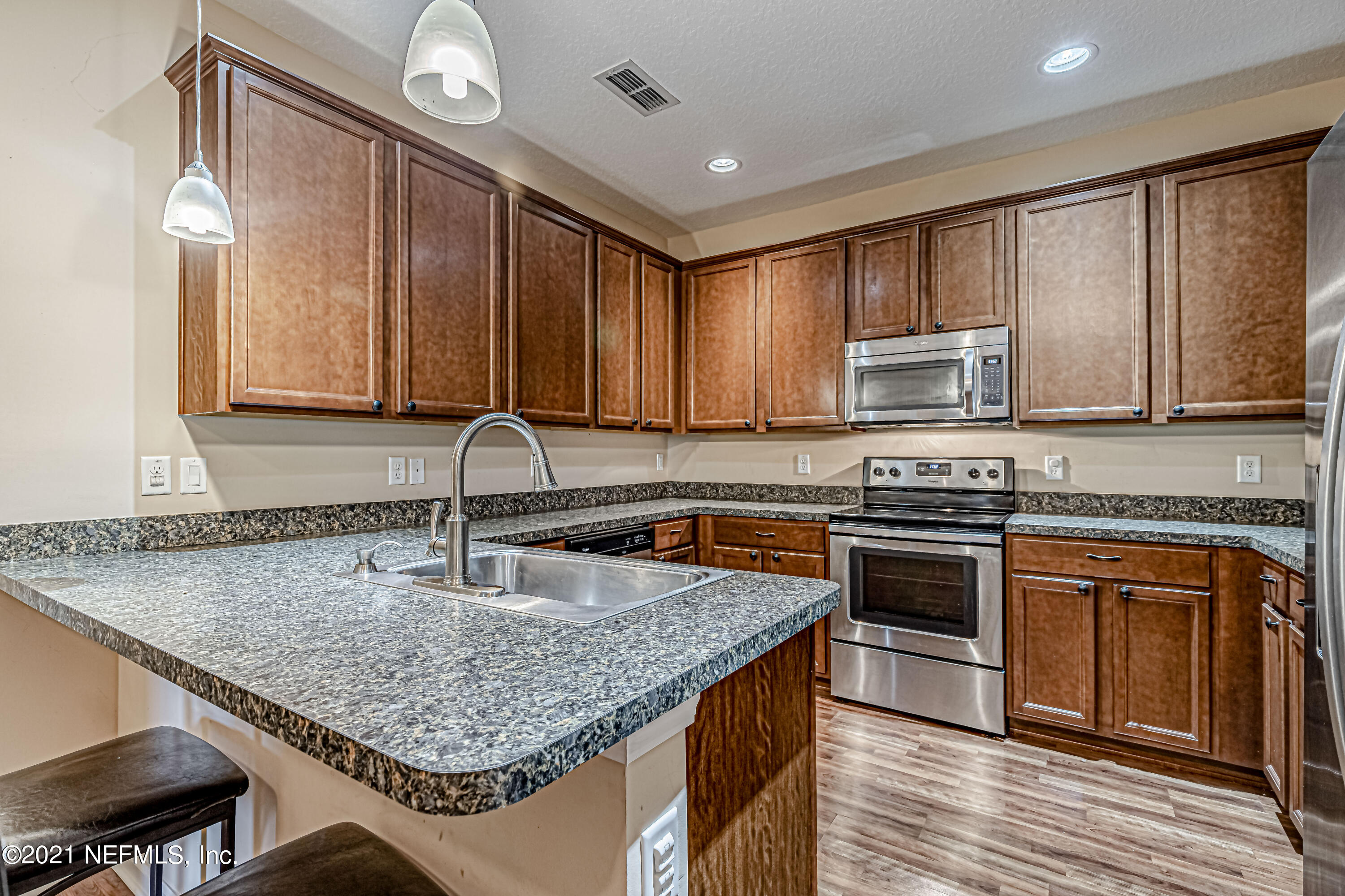 3071 Chestnut Ridge Way Orange Park, FL 32065 - Photo 13 of 51 14-Kitchen