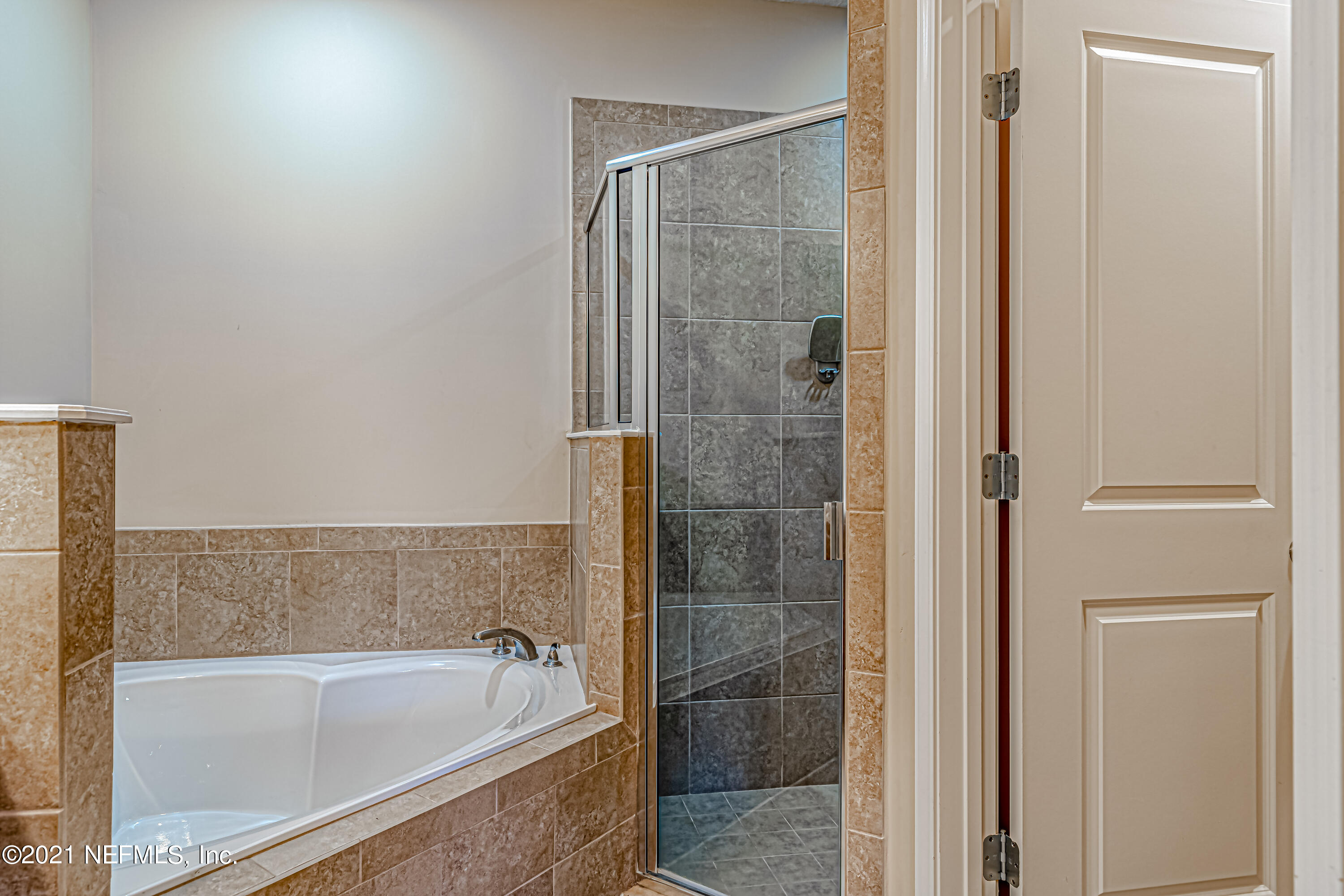 3071 Chestnut Ridge Way Orange Park, FL 32065 - Photo 22 of 51 27-Master Bathroom