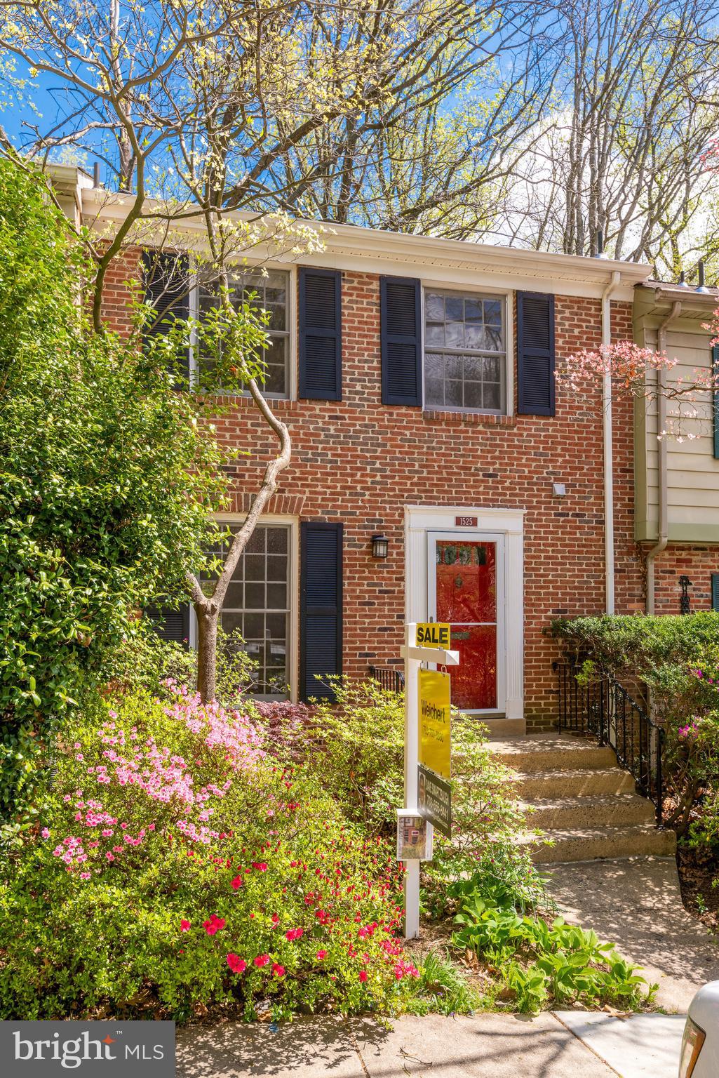 1525 Chatham Colony Court Reston, VA 20190 - Photo 1 of 48 Welcome to 1525 Chatham Colony Ct