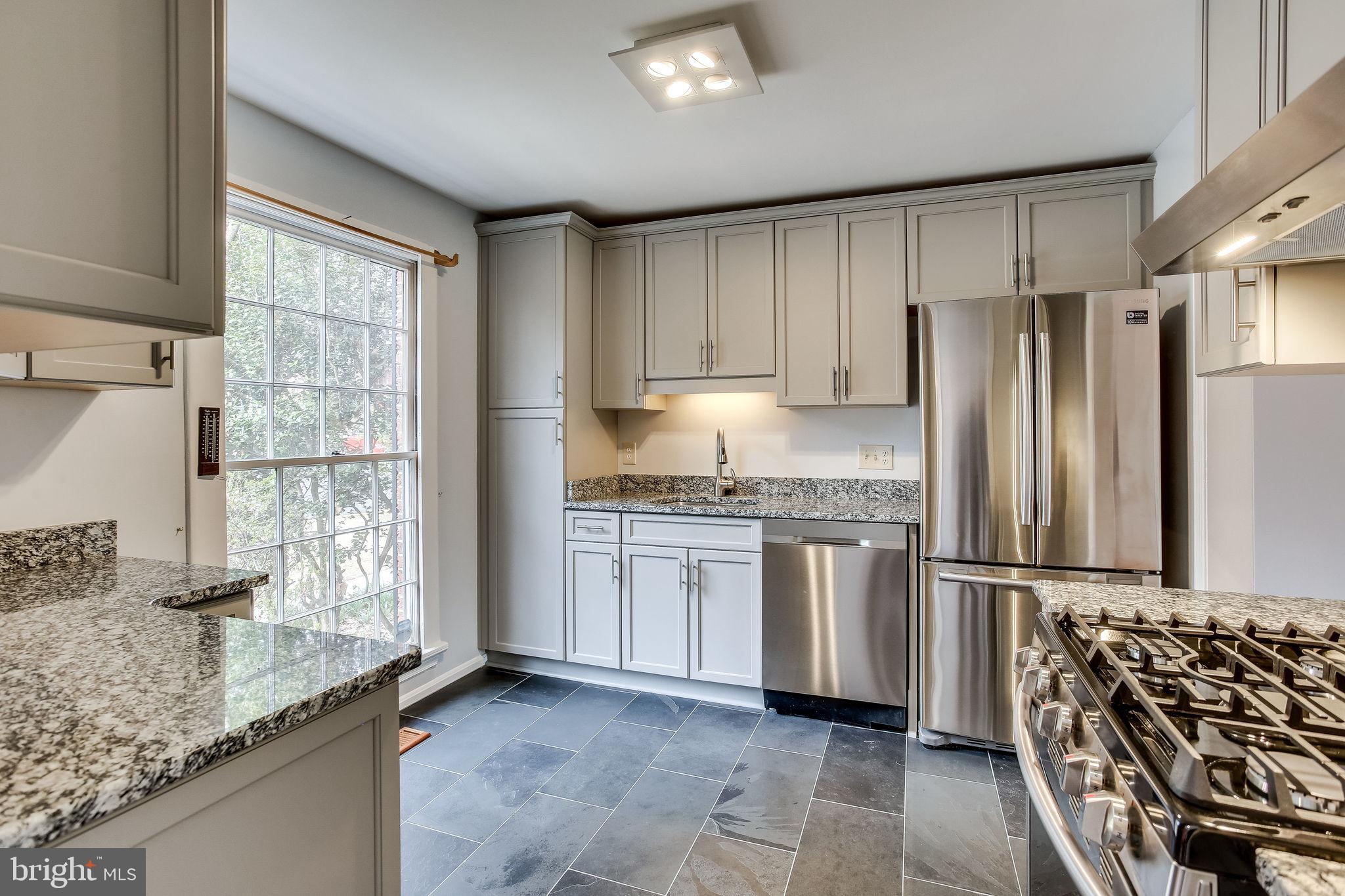 1525 Chatham Colony Court Reston, VA 20190 - Photo 17 of 48