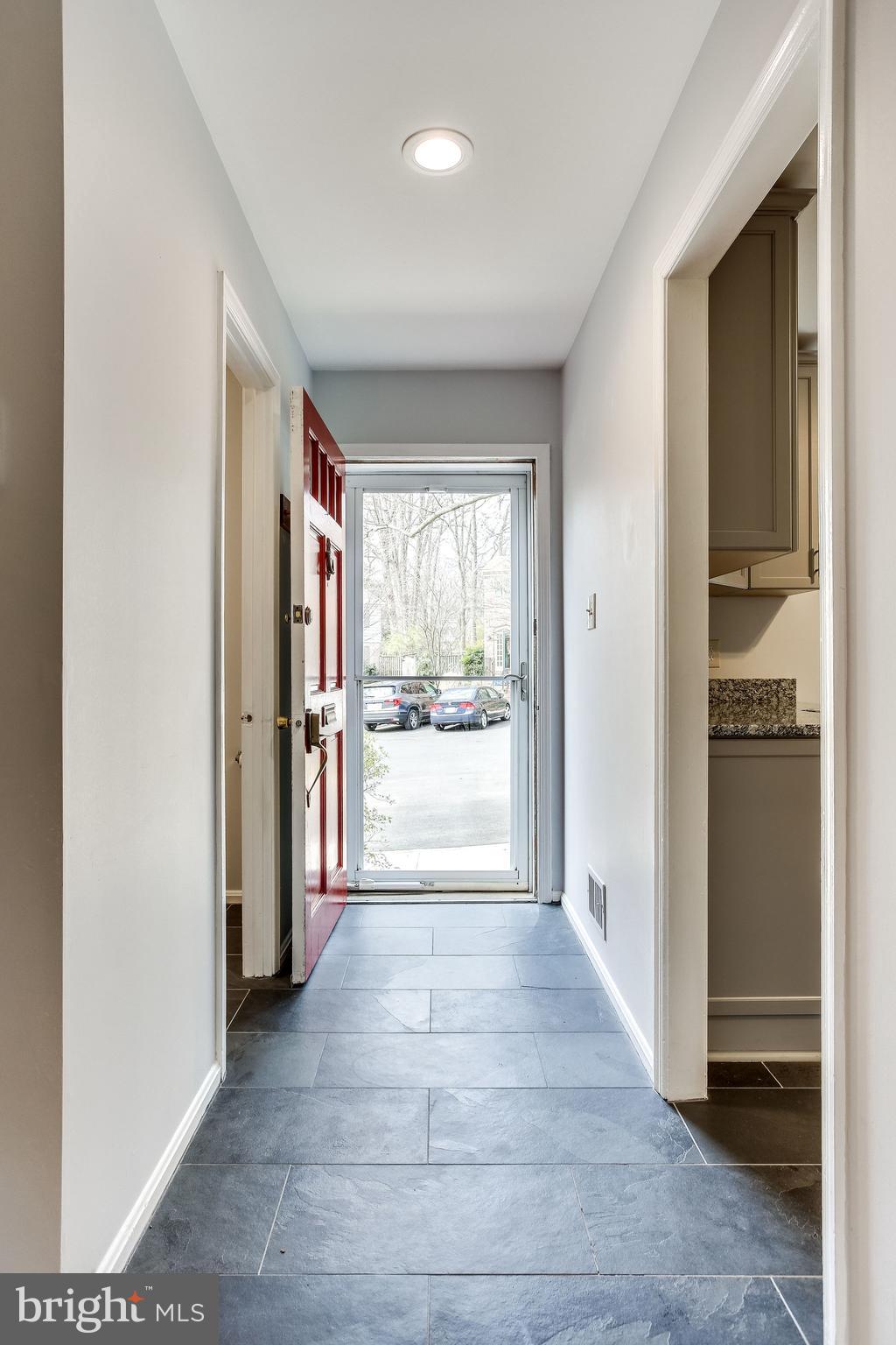 1525 Chatham Colony Court Reston, VA 20190 - Photo 3 of 48
