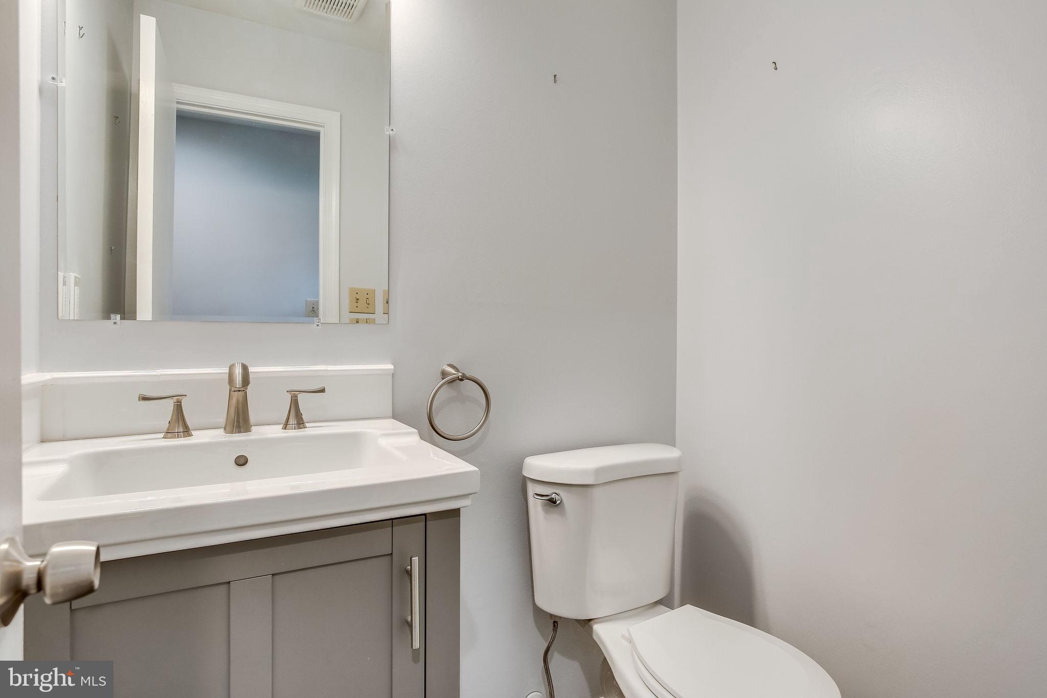 1525 Chatham Colony Court Reston, VA 20190 - Photo 5 of 48